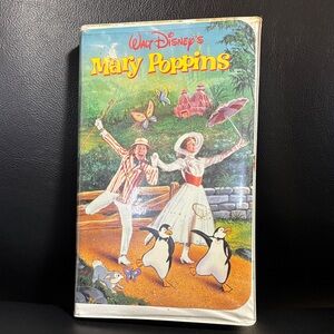 Walt Disney's Mary Poppins VHS
